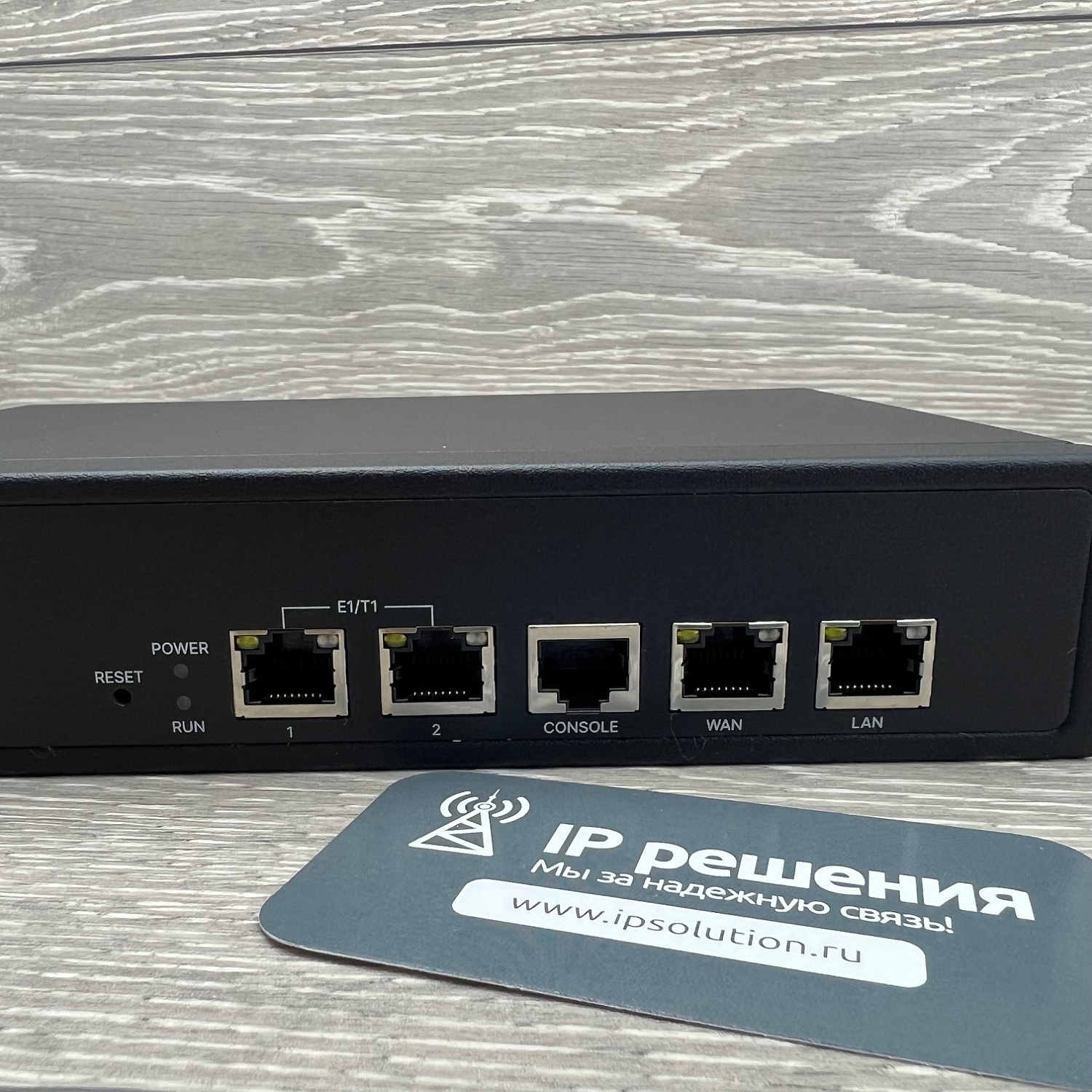 Yeastar NeoGate TE200, PRI шлюз, 2 порта E1 